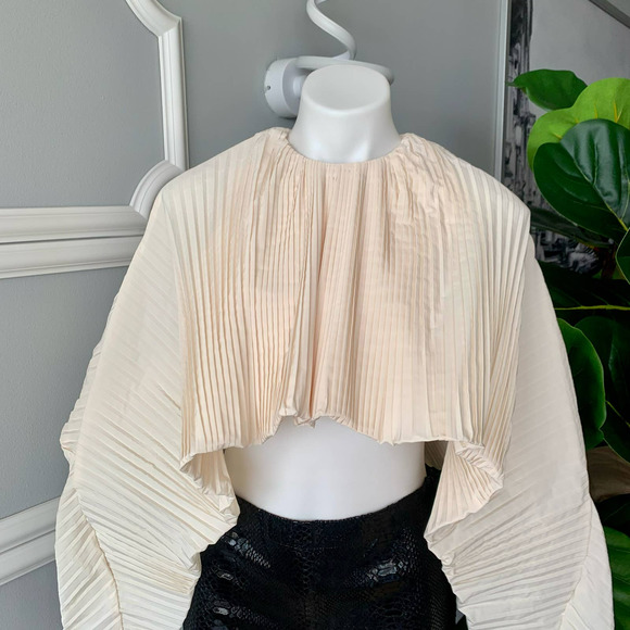 GIA Studios Plissé Taffeta Cropped Cape Top in Ivory Size Medium - Picture 4 of 12